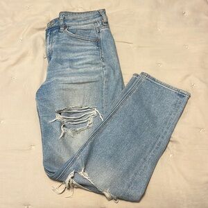 American Eagle Mom Straight Jean